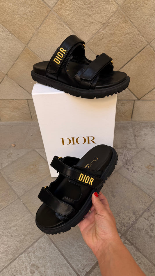 DIOR