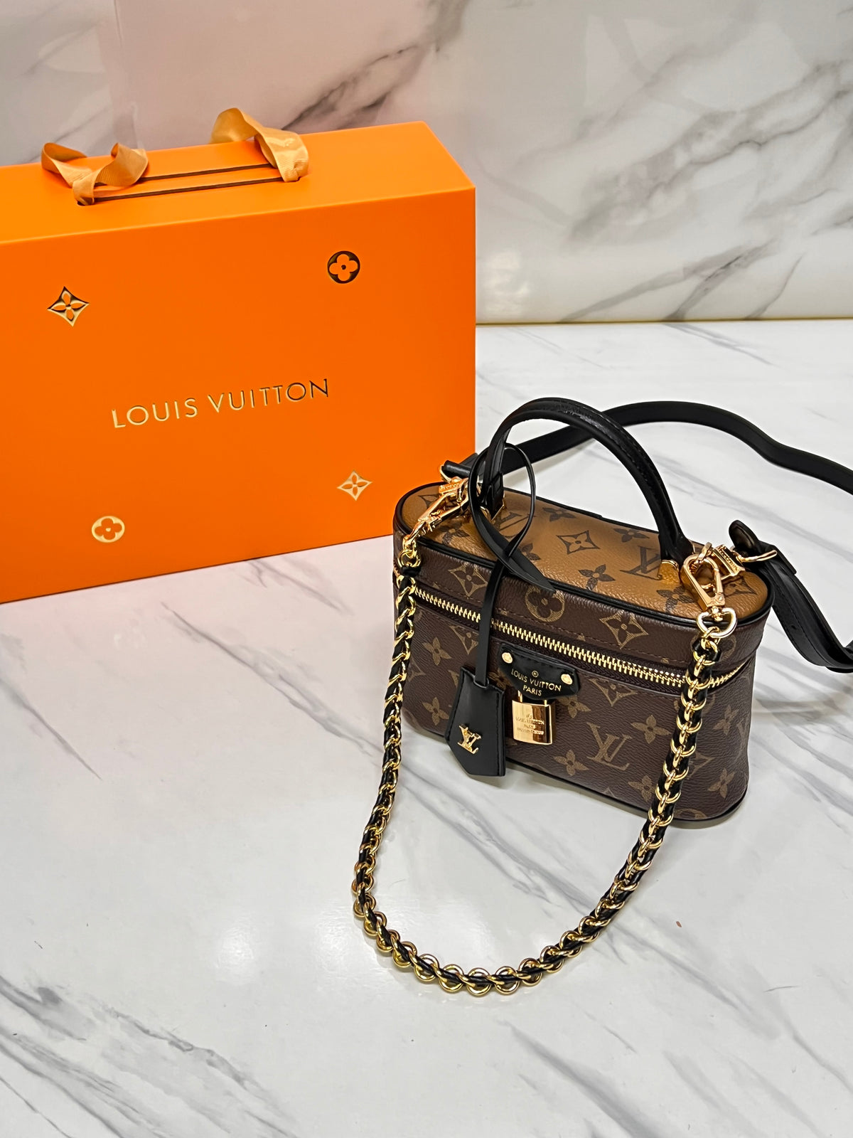 LOUIS VUITTON